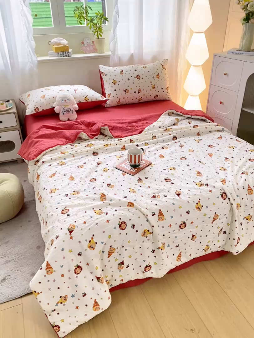 91家纺网 家纺一手货源 找家纺 爱屋及屋 2026新款泡芙棉夏被夏凉被空调被四件套 喜庆小福星