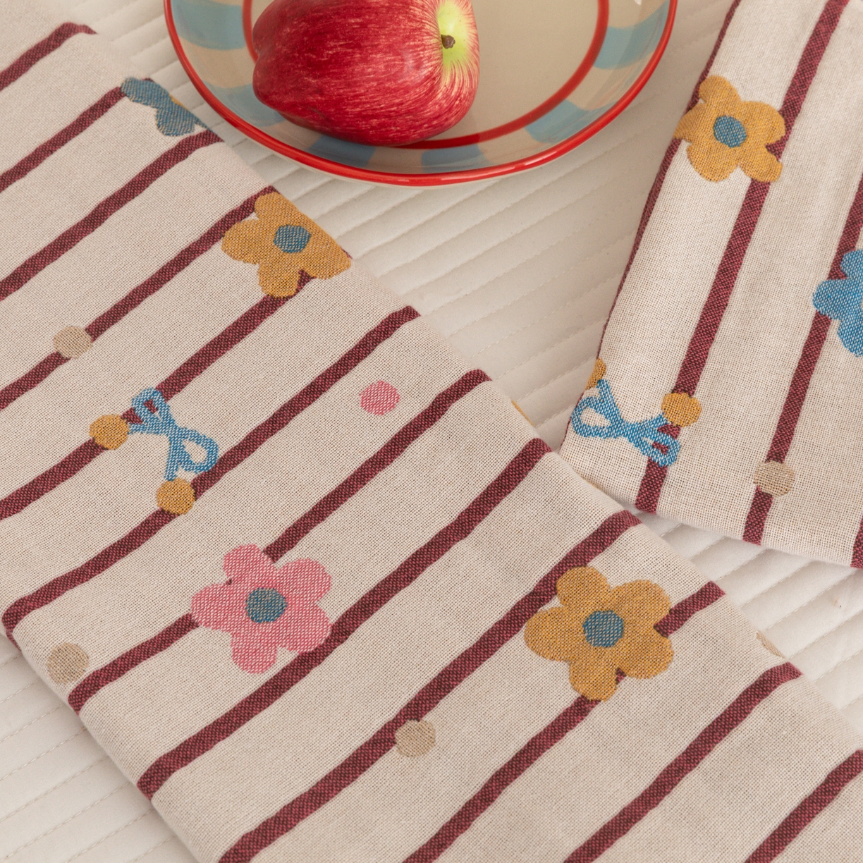 91家纺网 家纺一手货源 找家纺 （总）乐家毛巾被（工厂自产自销） 2026新款四层色织全棉提花纱布软萌枕巾