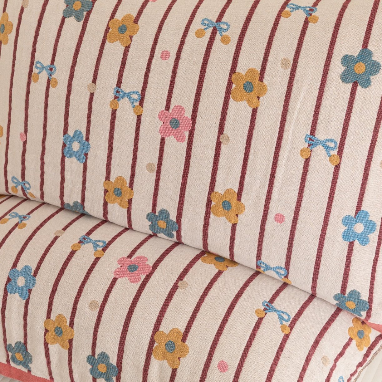 91家纺网 家纺一手货源 找家纺 （总）乐家毛巾被（工厂自产自销） 2026新款四层色织全棉提花纱布软萌枕巾