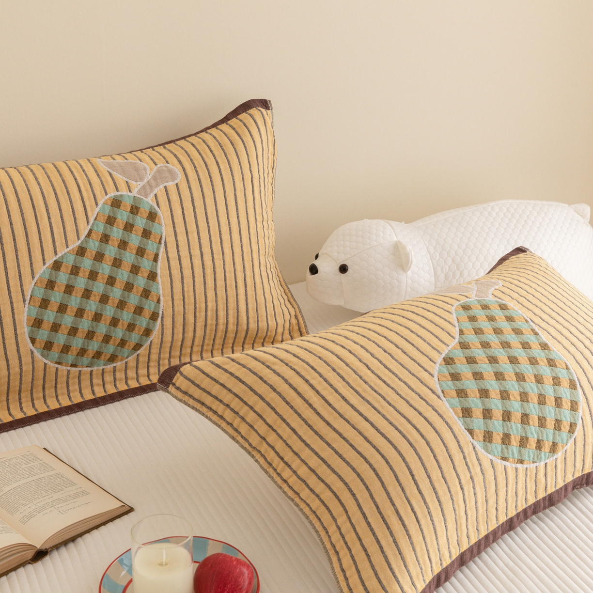 91家纺网 家纺一手货源 找家纺 乐家毛巾被（工厂自产自销） 2026新款四层色织全棉提花纱布软萌枕巾 条纹鸭梨