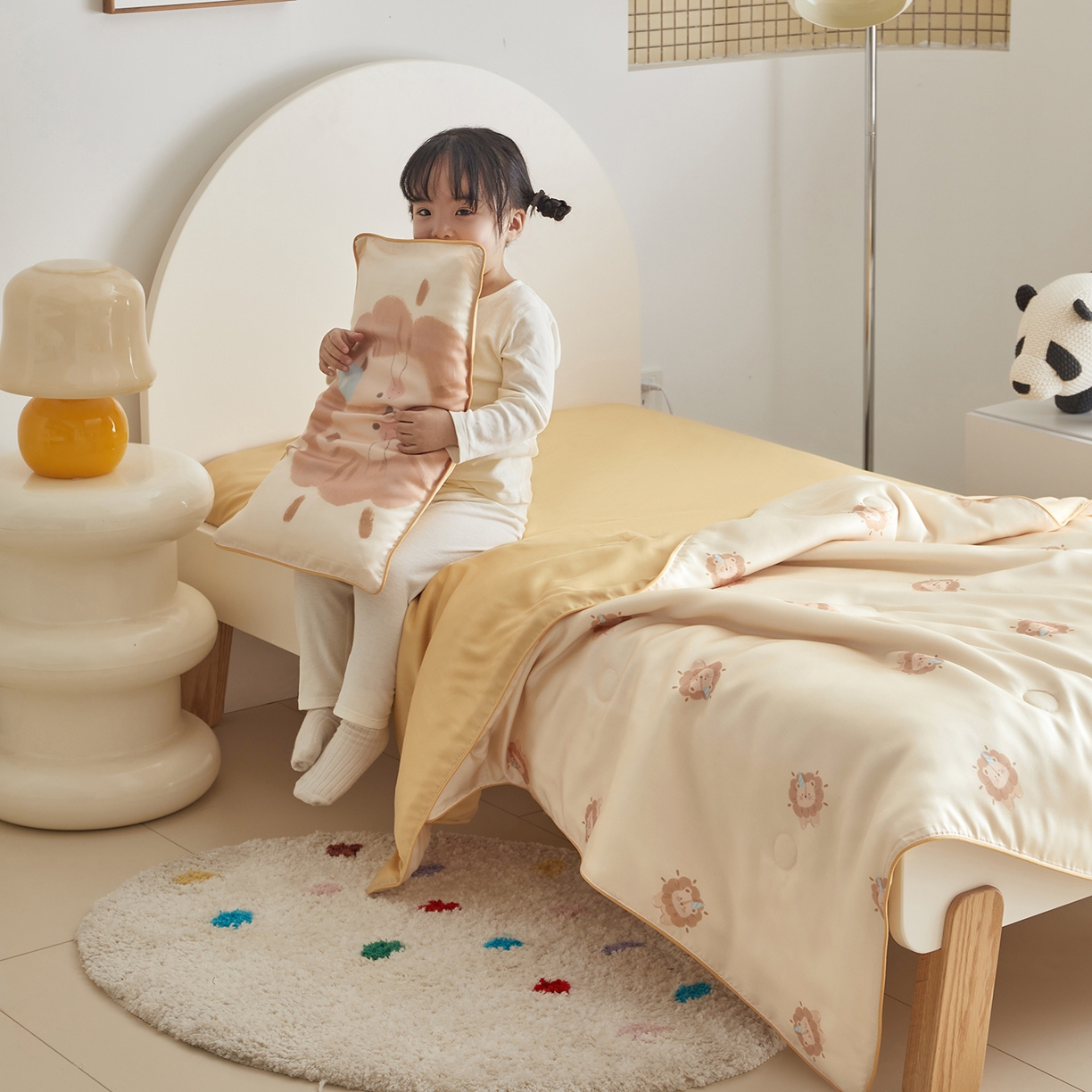 91家纺网 家纺一手货源 找家纺 荷马之梦 2026新款A类60s兰精天丝原创手绘卡通大豆纤维儿童夏被 萌小狮