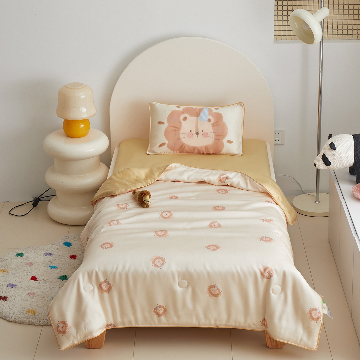 91家纺网 家纺一手货源 找家纺 荷马之梦 2026新款A类60s兰精天丝原创手绘卡通大豆纤维儿童夏被 萌小狮