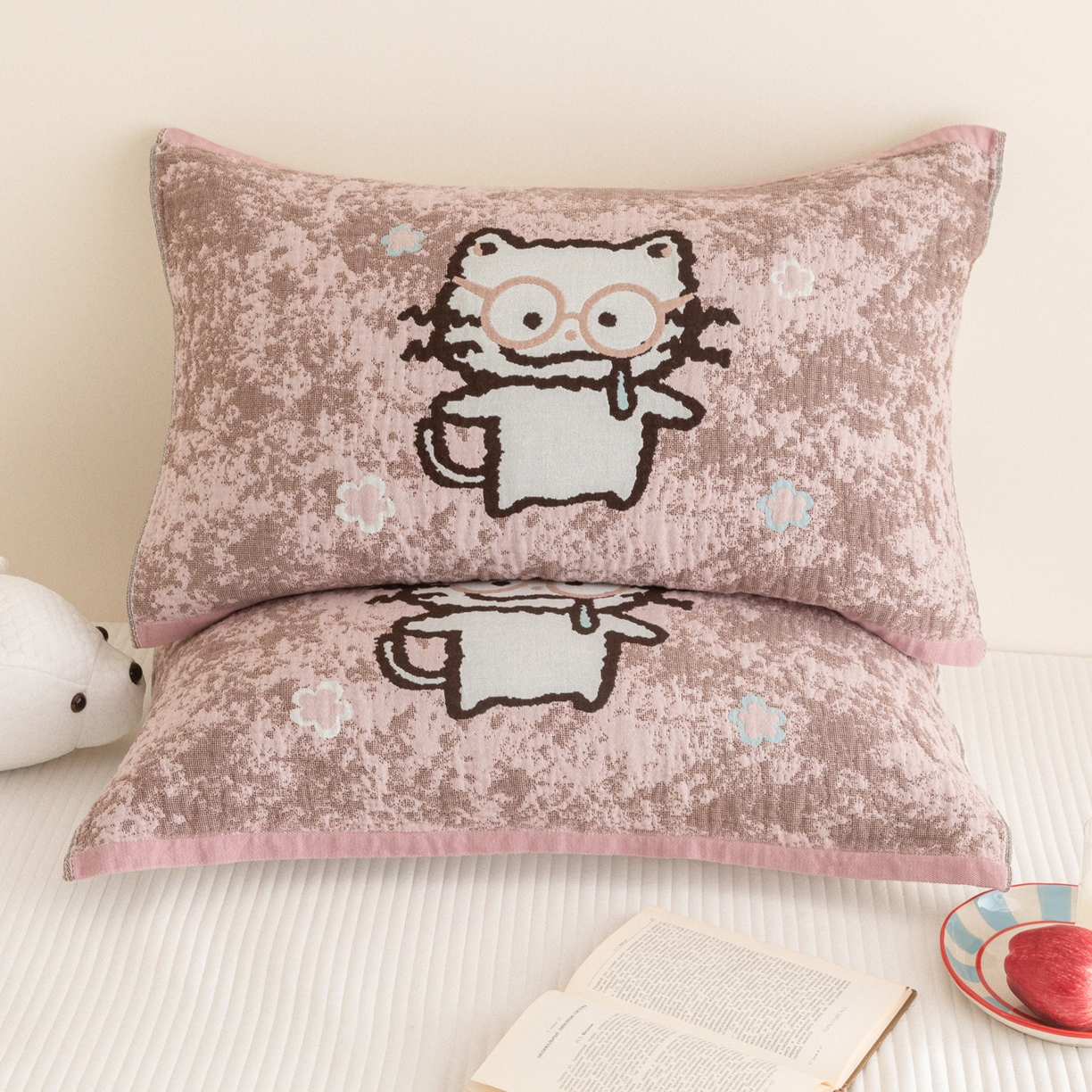 乐家毛巾被（工厂自产自销） 2026新款四层色织全棉提花纱布软萌枕巾 眼镜猫