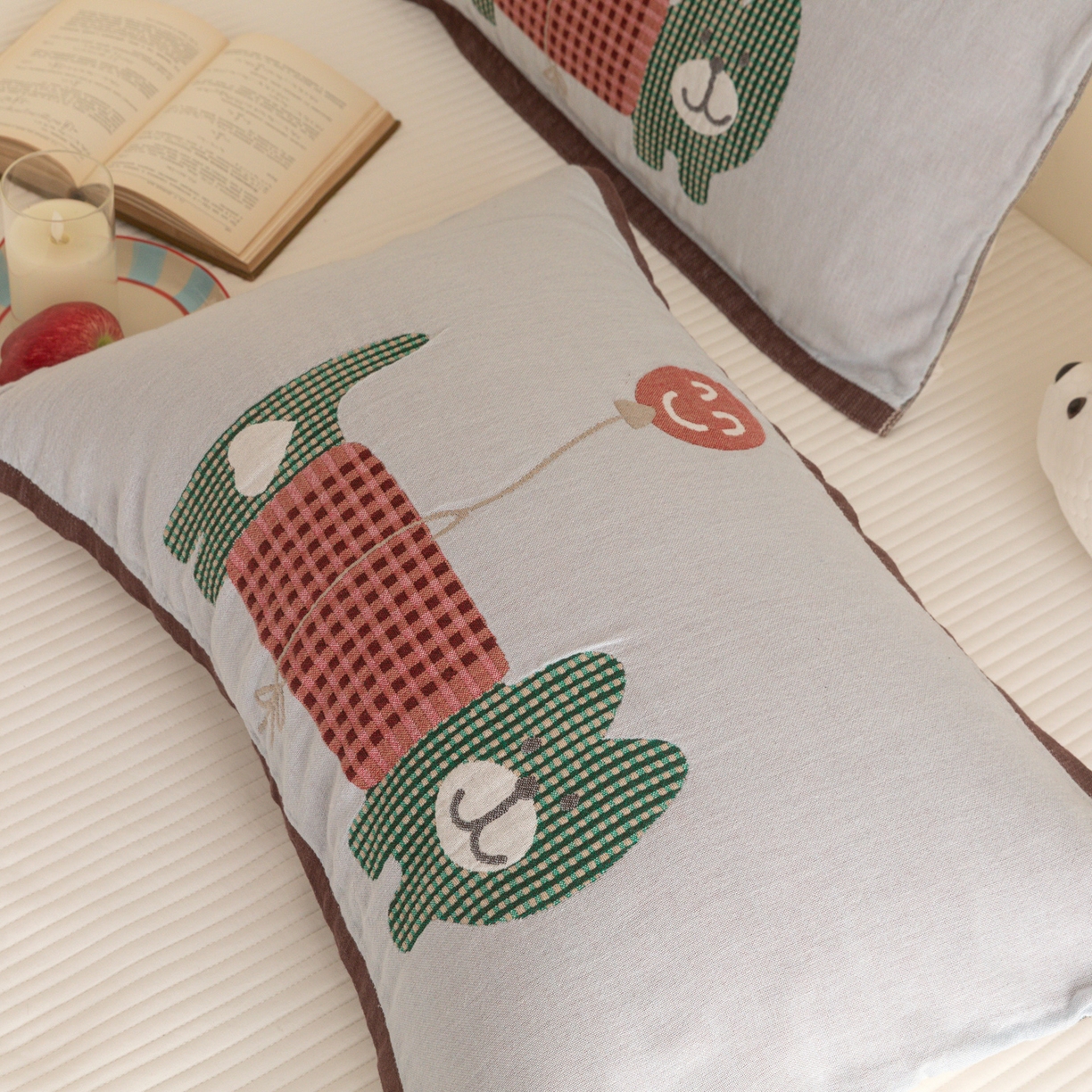 91家纺网 家纺一手货源 找家纺 乐家毛巾被（工厂自产自销） 2026新款四层色织全棉提花纱布软萌枕巾 气球小熊