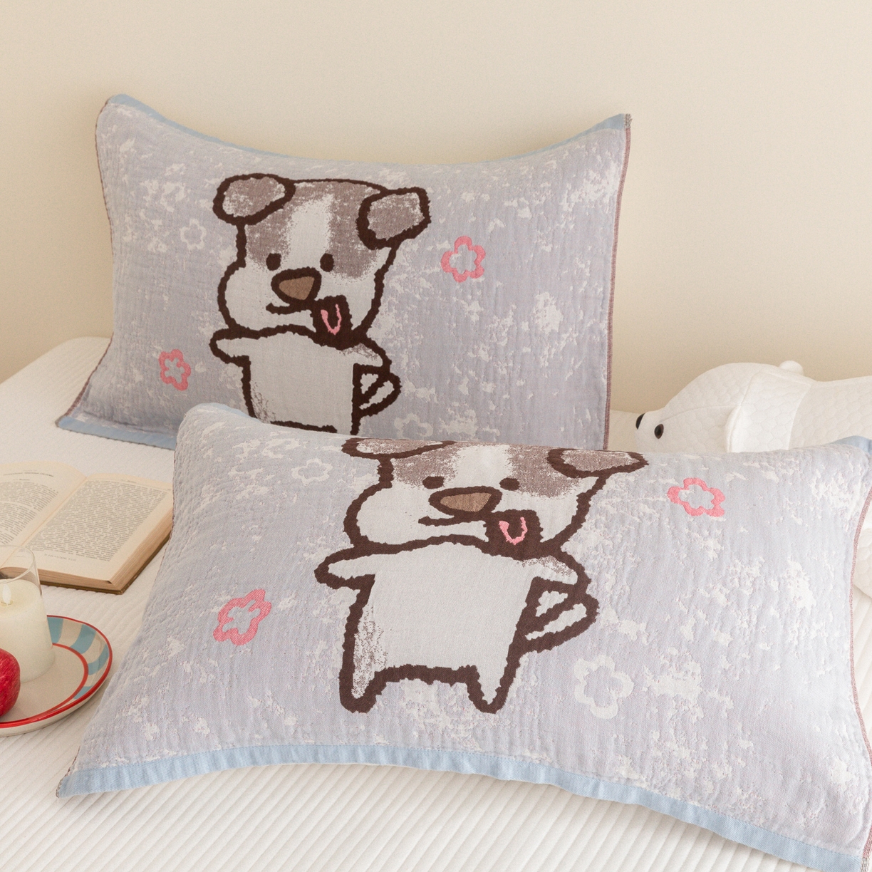 91家纺网 家纺一手货源 找家纺 乐家毛巾被（工厂自产自销） 2026新款四层色织全棉提花纱布软萌枕巾 调皮小狗