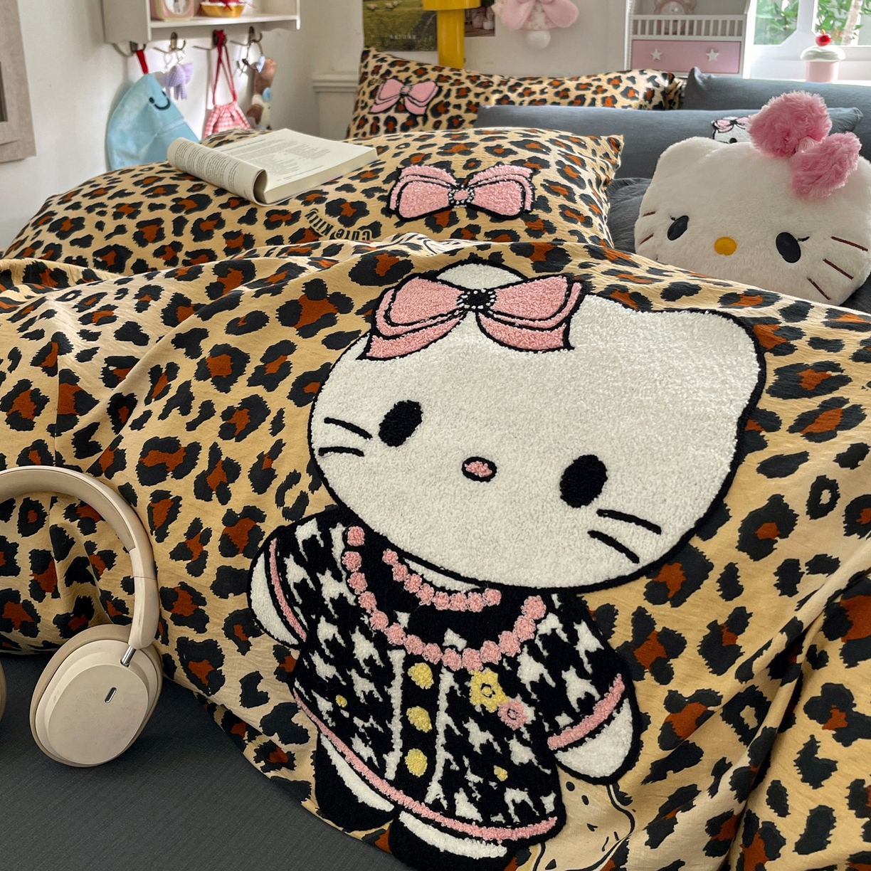 91家纺网 家纺一手货源 找家纺 （总）花伞家居 2026新款皱皱纱毛巾绣豹纹喵四件套含买家秀