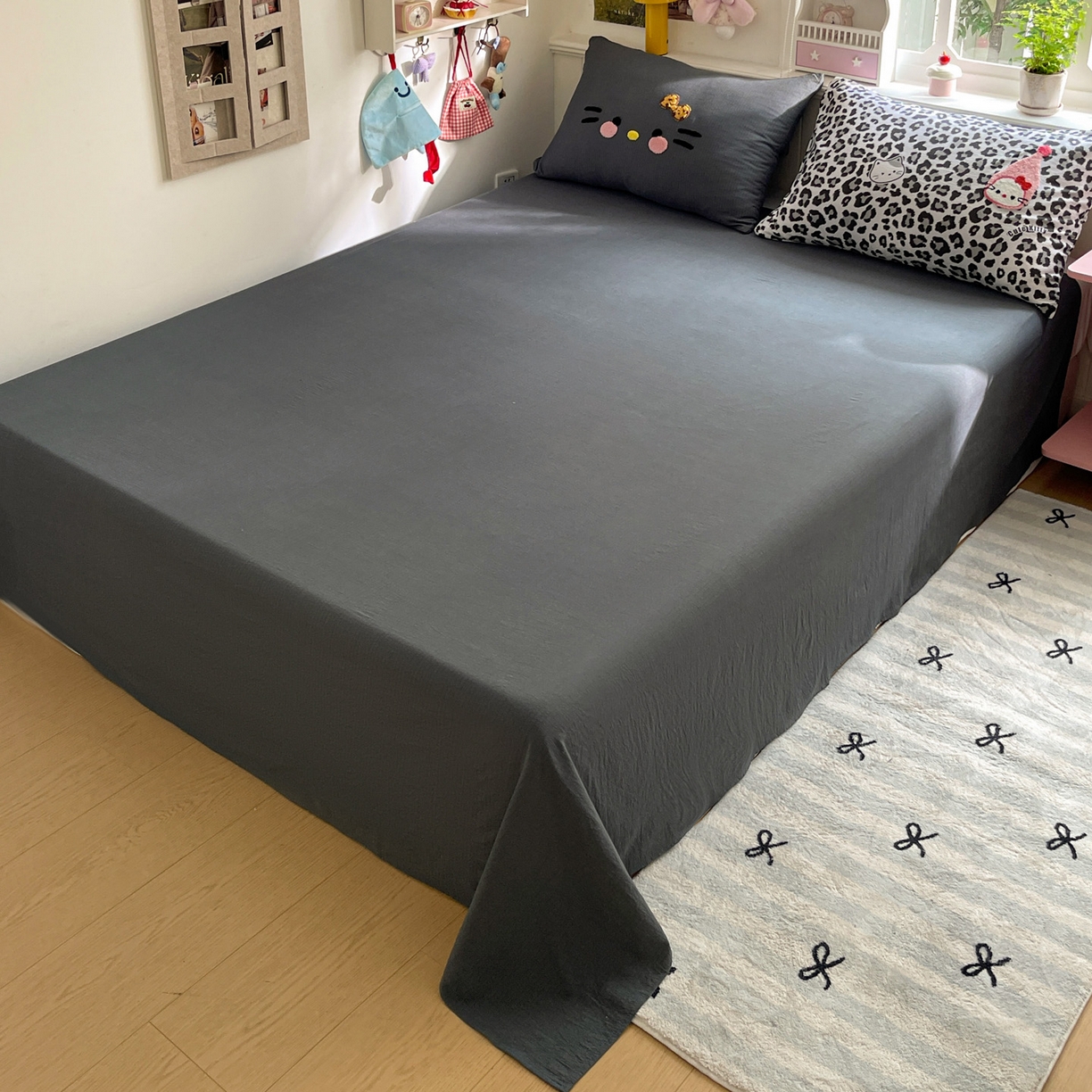 91家纺网 家纺一手货源 找家纺 花伞家居 2026新款皱皱纱毛巾绣豹纹喵四件套含买家秀 星星猫-灰豹纹