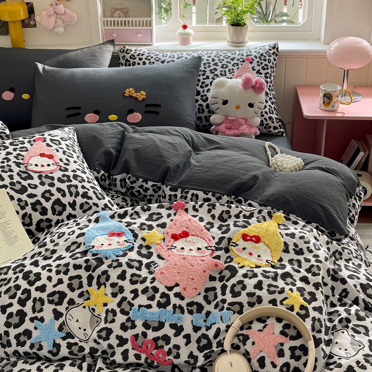 91家纺网 家纺一手货源 找家纺 花伞家居 2026新款皱皱纱毛巾绣豹纹喵四件套含买家秀 星星猫-灰豹纹