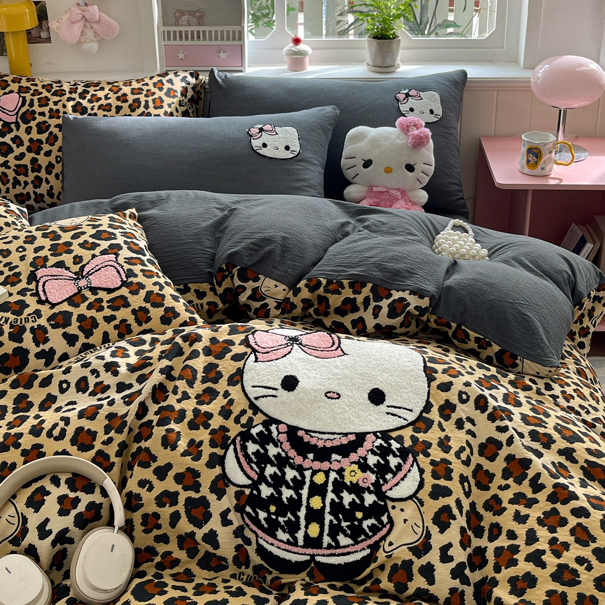 91家纺网 家纺一手货源 找家纺 花伞家居 2026新款皱皱纱毛巾绣豹纹喵四件套含买家秀 小香猫-黄豹纹