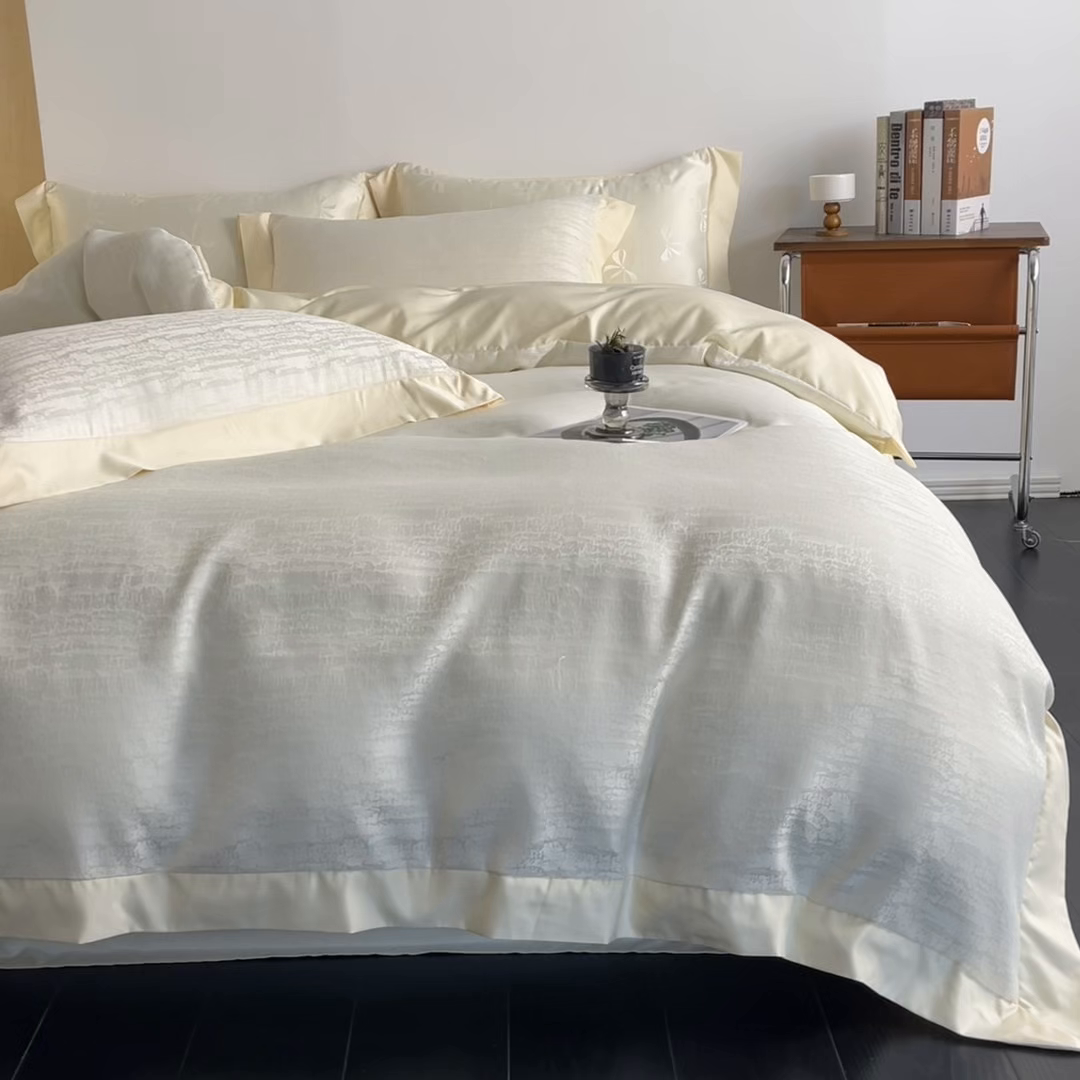 91家纺网 家纺一手货源 找家纺 爱彼家纺 2026新款高端轻奢亲肤冰丝提花四件套新升级款-提花冰丝系列一 流光（奶白）