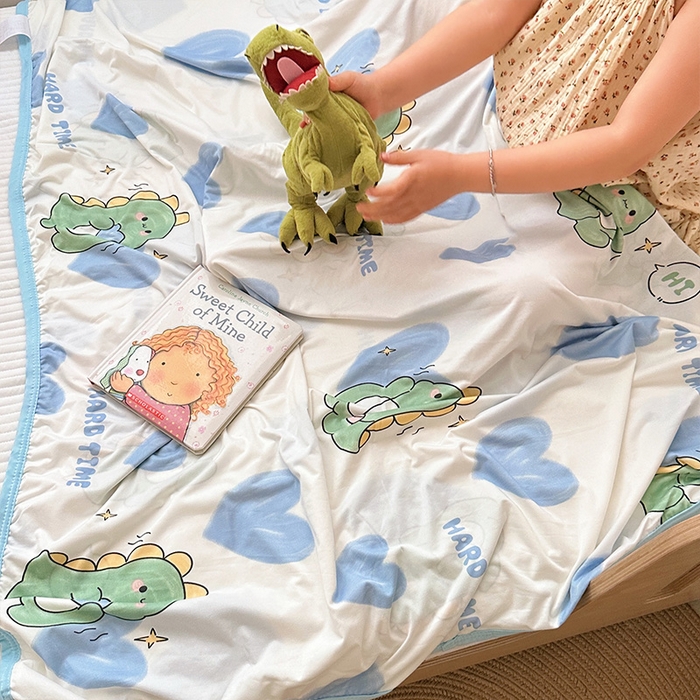 91家纺网 家纺一手货源 找家纺 嗨生活 2026新款婴儿裸睡级凉感幼儿园夏被儿童夏被夏凉被空调被直播微商电商好货推荐产品 爱心恐龙