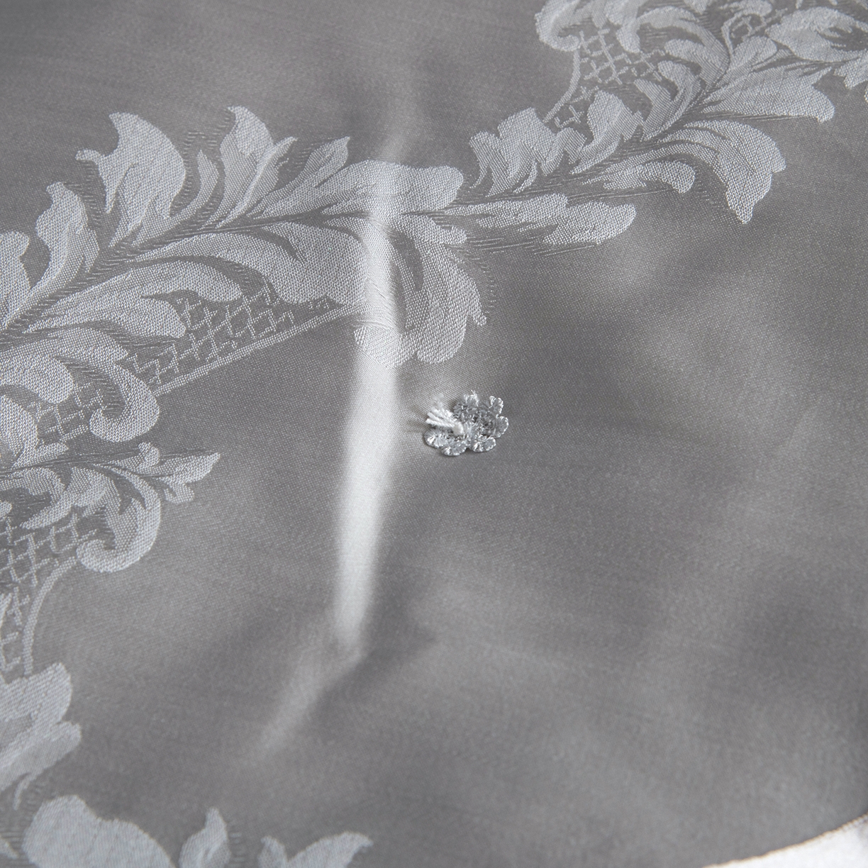 91家纺网 家纺一手货源 找家纺 鑫田 2026高档蚕丝被100%桑蚕丝柞蚕丝莱赛尔天丝大提花蚕丝被夏凉被空调被夏被春秋被子被芯礼品被 北欧-灰