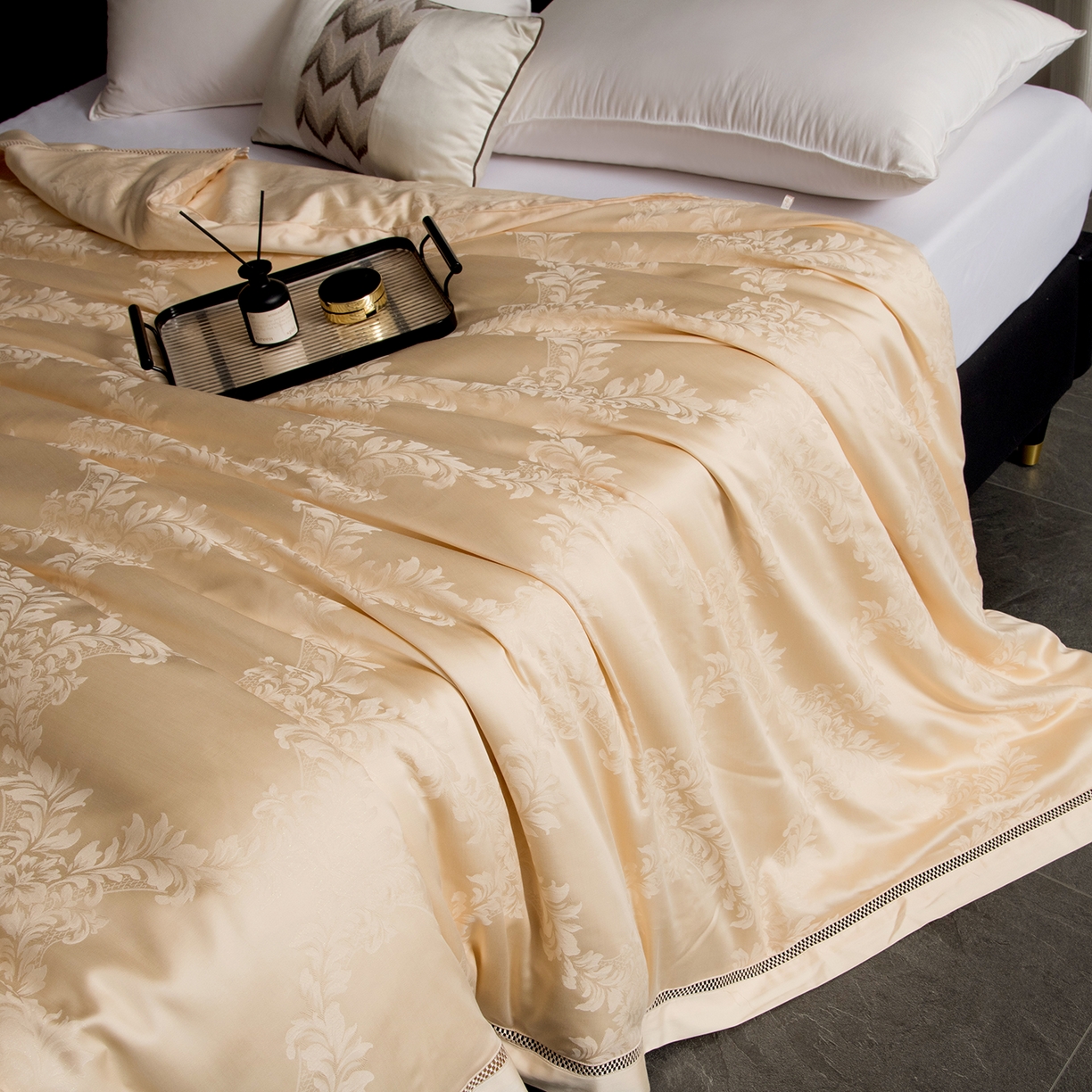 91家纺网 家纺一手货源 找家纺 鑫田 2026高档蚕丝被100%桑蚕丝柞蚕丝莱赛尔天丝大提花蚕丝被夏凉被空调被夏被春秋被子被芯礼品被 北欧-香槟