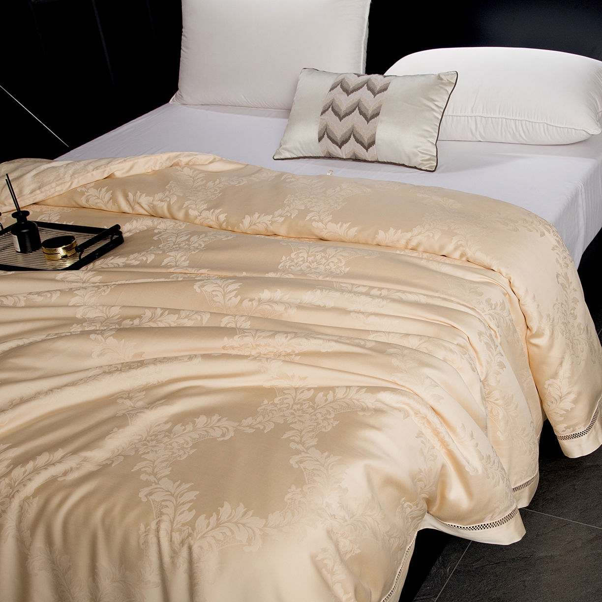 91家纺网 家纺一手货源 找家纺 鑫田 2026高档蚕丝被100%桑蚕丝柞蚕丝莱赛尔天丝大提花蚕丝被夏凉被空调被夏被春秋被子被芯礼品被 北欧-香槟