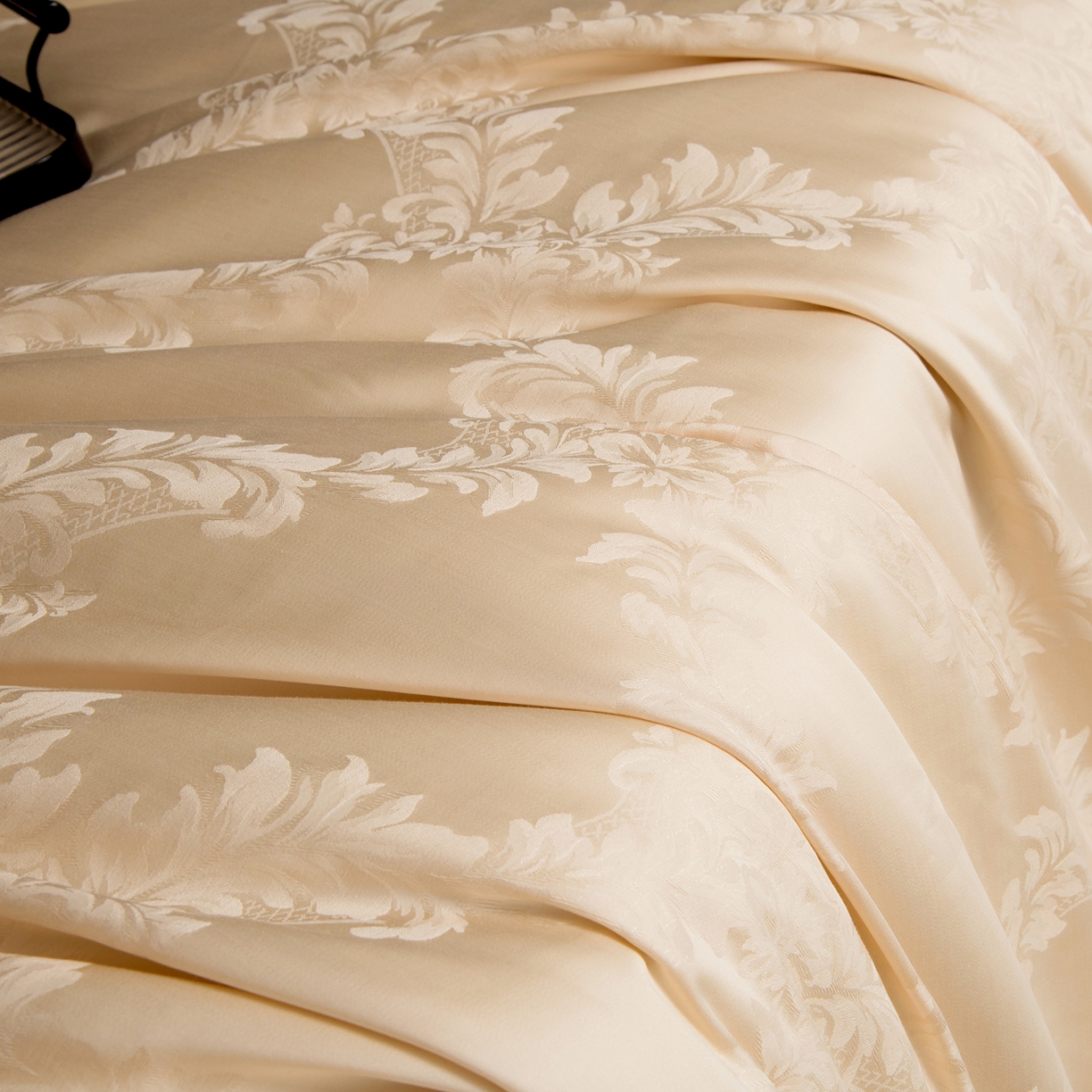 91家纺网 家纺一手货源 找家纺 鑫田 2026高档蚕丝被100%桑蚕丝柞蚕丝莱赛尔天丝大提花蚕丝被夏凉被空调被夏被春秋被子被芯礼品被 北欧-香槟