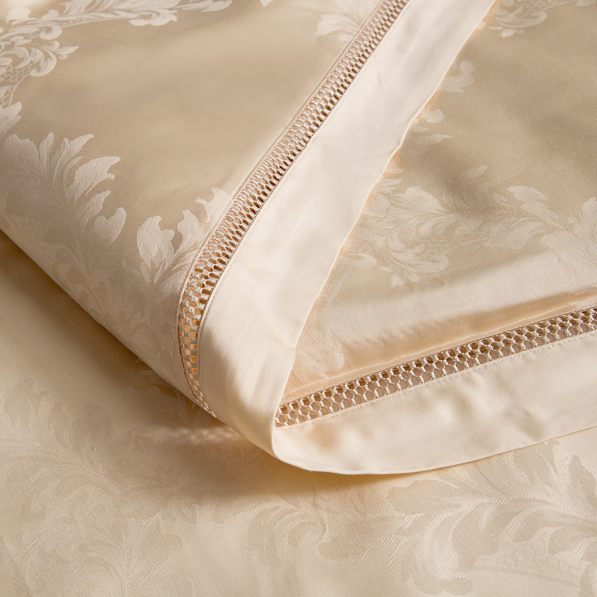 91家纺网 家纺一手货源 找家纺 鑫田 2026高档蚕丝被100%桑蚕丝柞蚕丝莱赛尔天丝大提花蚕丝被夏凉被空调被夏被春秋被子被芯礼品被 北欧-香槟