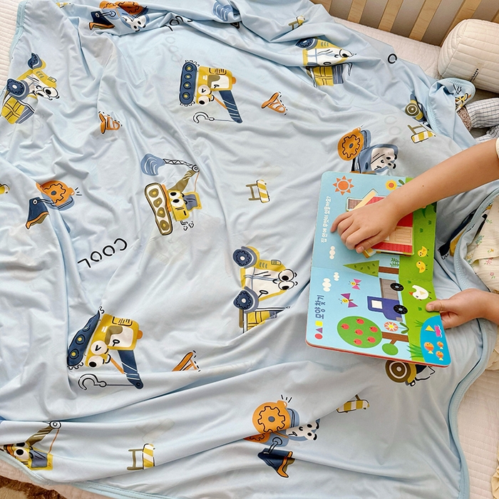 91家纺网 家纺一手货源 找家纺 嗨生活 2026新款婴儿裸睡级凉感幼儿园夏被儿童夏被夏凉被空调被直播微商电商好货推荐产品 卡通挖机