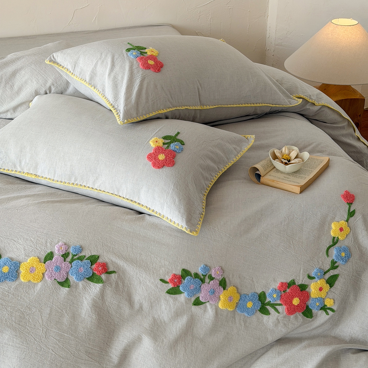 91家纺网 家纺一手货源 找家纺 淑女公社家纺 2026春夏新款贝壳边毛巾绣花棉麻四件套-花甸私语 花甸私语 麻灰