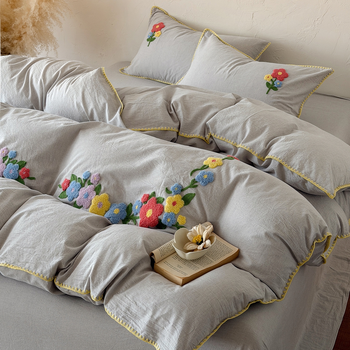 91家纺网 家纺一手货源 找家纺 淑女公社家纺 2026春夏新款贝壳边毛巾绣花棉麻四件套-花甸私语 花甸私语 麻灰