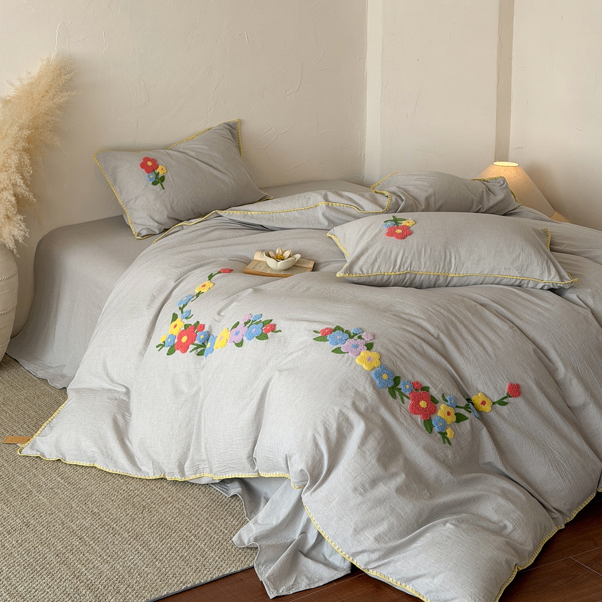 91家纺网 家纺一手货源 找家纺 淑女公社家纺 2026春夏新款贝壳边毛巾绣花棉麻四件套-花甸私语 花甸私语 麻灰