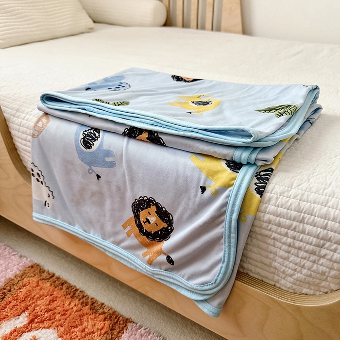 91家纺网 家纺一手货源 找家纺 嗨生活 2026新款婴儿裸睡级凉感幼儿园夏被儿童夏被夏凉被空调被直播微商电商好货推荐产品 森林日记