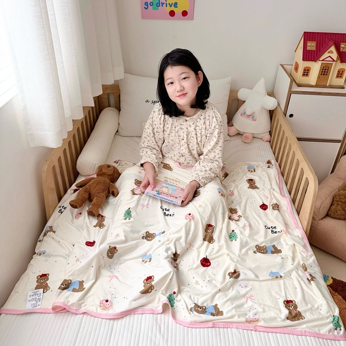 91家纺网 家纺一手货源 找家纺 嗨生活 2026新款婴儿裸睡级凉感幼儿园夏被儿童夏被夏凉被空调被直播微商电商好货推荐产品 甜品小熊