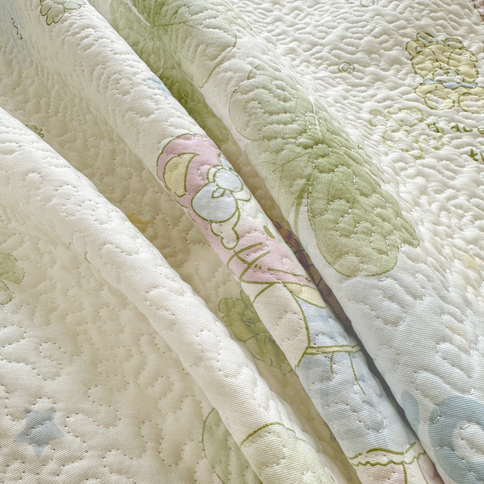 91家纺网 家纺一手货源 找家纺 绵庭家纺 2026新款全棉印花夹棉床盖三件套 春日拾叶