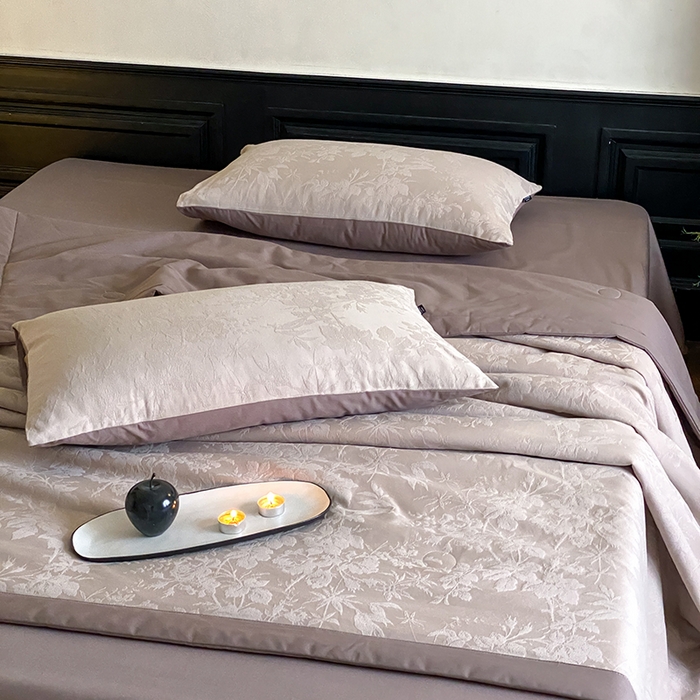 91家纺网 家纺一手货源 找家纺 （总）宜代光年 2026新款60S全棉厚织提花夏被夏凉被空调被