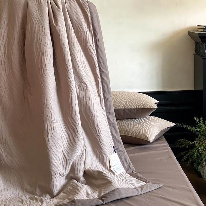 91家纺网 家纺一手货源 找家纺 宜代光年 2026新款60S全棉厚织提花夏被夏凉被空调被 夏被-画谷
