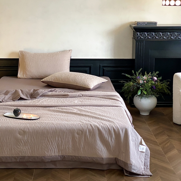 91家纺网 家纺一手货源 找家纺 宜代光年 2026新款60S全棉厚织提花夏被夏凉被空调被 夏被-画谷