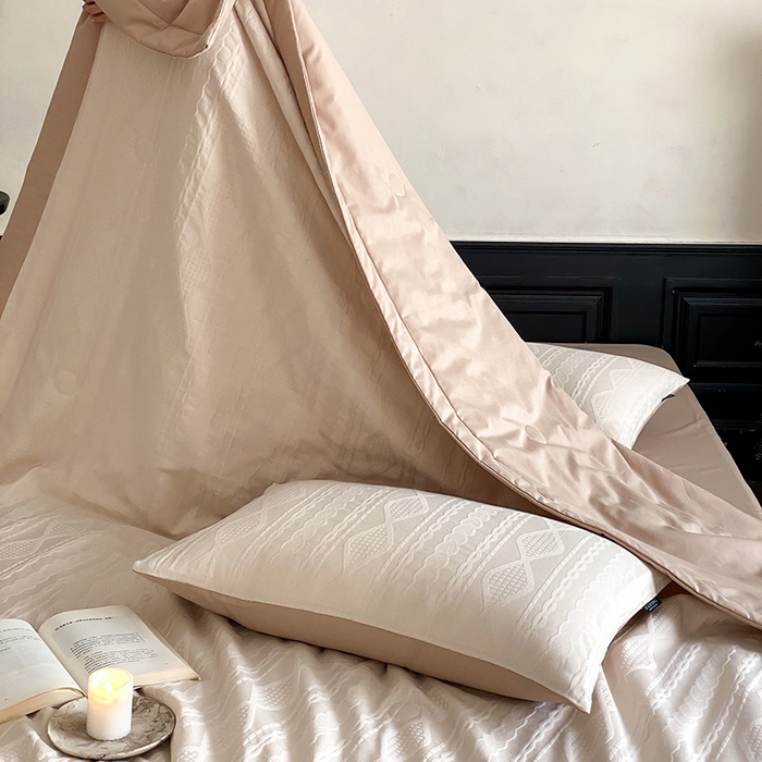 91家纺网 家纺一手货源 找家纺 宜代光年 2026新款60S全棉厚织提花夏被夏凉被空调被 夏被-阳光少年-奶白