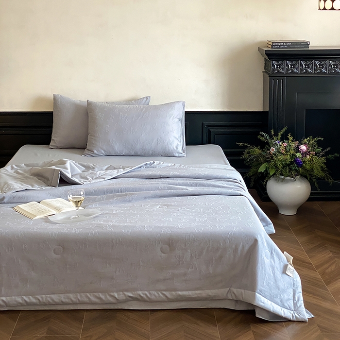 91家纺网 家纺一手货源 找家纺 宜代光年 2026新款60S全棉厚织提花夏被夏凉被空调被 夏被-蝶梦悠悠-浅蓝