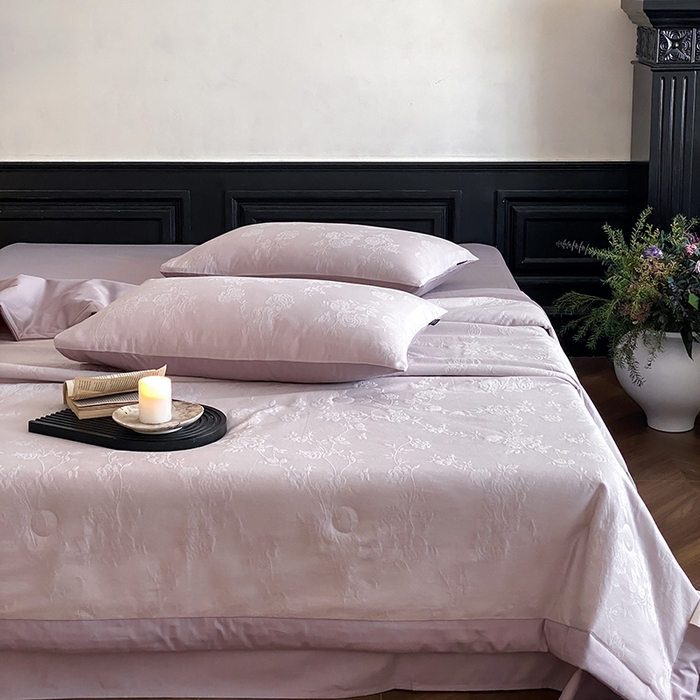 91家纺网 家纺一手货源 找家纺 宜代光年 2026新款60S全棉厚织提花夏被夏凉被空调被 夏被-荔云花-浅紫