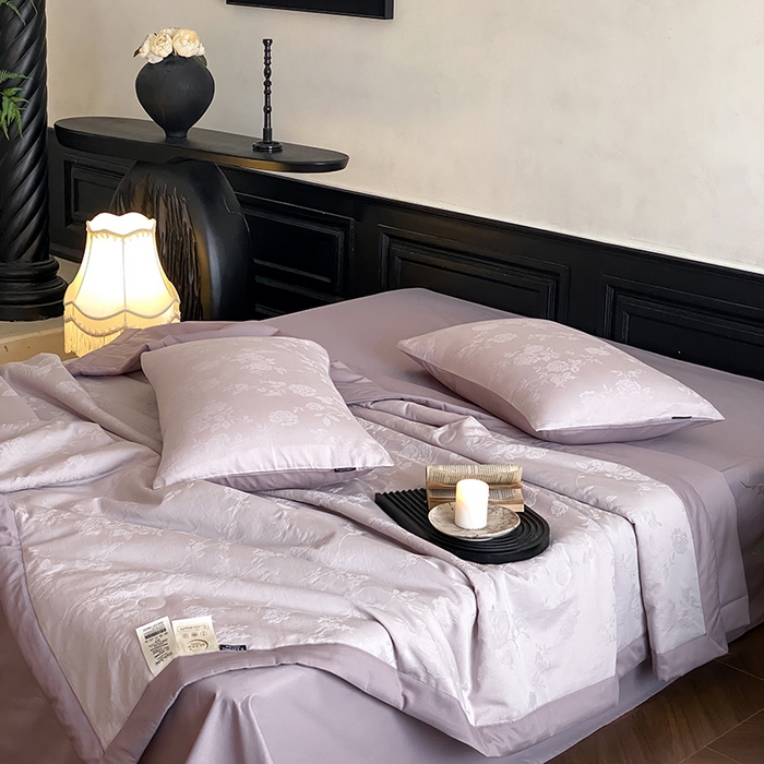 91家纺网 家纺一手货源 找家纺 宜代光年 2026新款60S全棉厚织提花夏被夏凉被空调被 夏被-荔云花-浅紫