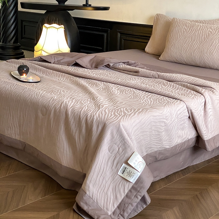 91家纺网 家纺一手货源 找家纺 宜代光年 2026新款60S全棉厚织提花夏被夏凉被空调被 夏被-画谷