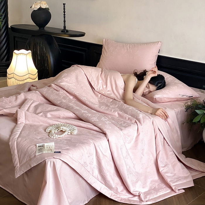 91家纺网 家纺一手货源 找家纺 宜代光年 2026新款60S全棉厚织提花夏被夏凉被空调被 夏被-蝶梦悠悠-浅粉