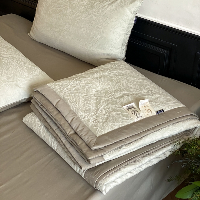 91家纺网 家纺一手货源 找家纺 宜代光年 2026新款60S全棉厚织提花夏被夏凉被空调被 夏被-柠初-浅绿