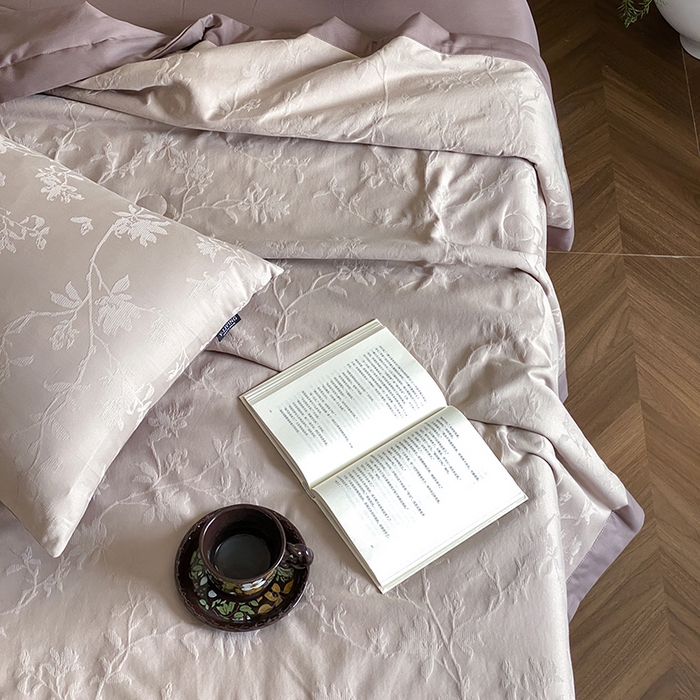 91家纺网 家纺一手货源 找家纺 宜代光年 2026新款60S全棉厚织提花夏被夏凉被空调被 夏被-花影-浅咖