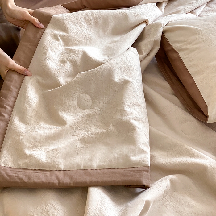 91家纺网 家纺一手货源 找家纺 宜代光年 2026新款60S全棉厚织提花夏被夏凉被空调被 夏被-小郁葱-奶白