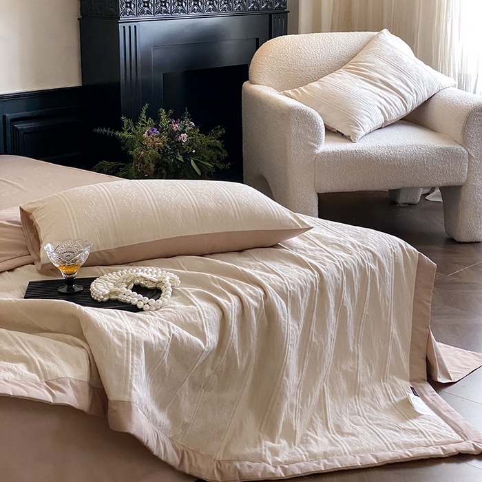 91家纺网 家纺一手货源 找家纺 宜代光年 2026新款60S全棉厚织提花夏被夏凉被空调被 夏被-森蔓-奶白