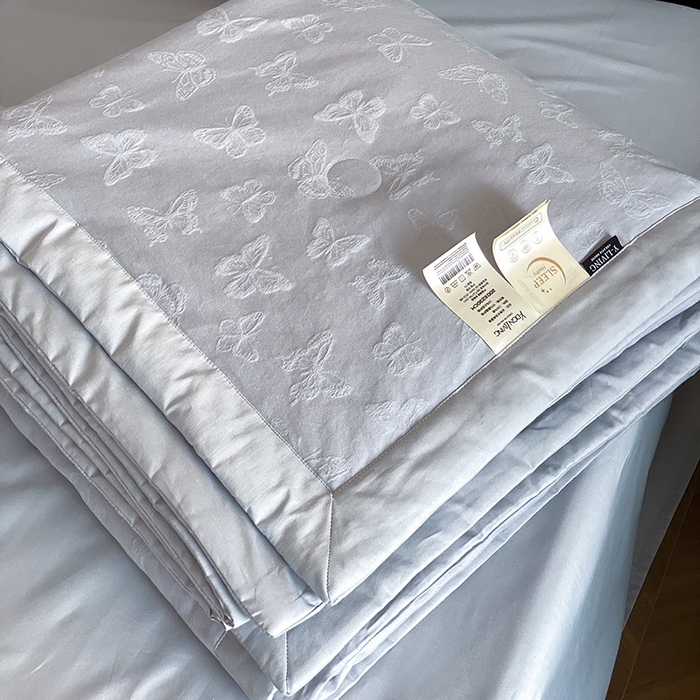 91家纺网 家纺一手货源 找家纺 宜代光年 2026新款60S全棉厚织提花夏被夏凉被空调被 夏被-蝶梦悠悠-浅蓝