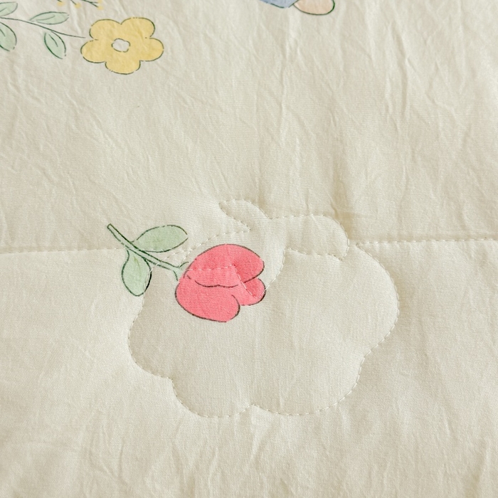 91家纺网 家纺一手货源 找家纺 爱宝被业 2026新款A类水洗棉新疆棉花夏被夏凉被花园小兔