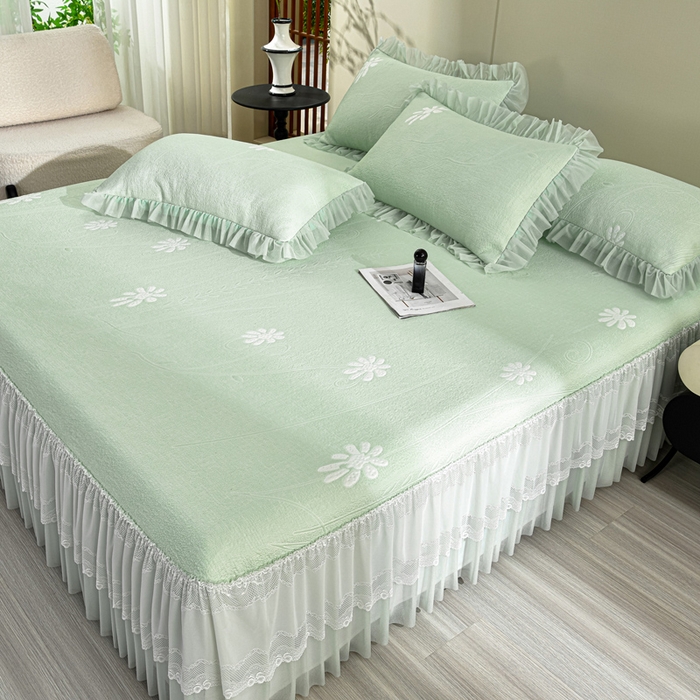 91家纺网 家纺一手货源 找家纺 梦之星 2026新款提花面料530克PE凉感因子冰豆豆床裙三件套 漫花-绿