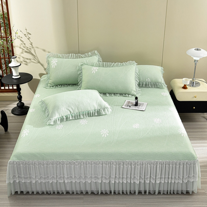 91家纺网 家纺一手货源 找家纺 梦之星 2026新款提花面料530克PE凉感因子冰豆豆床裙三件套 漫花-绿