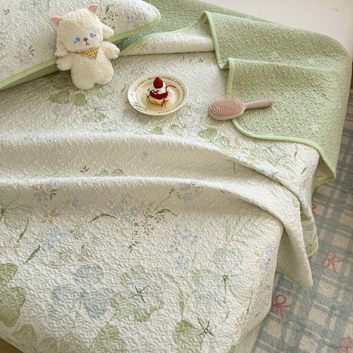 91家纺网 家纺一手货源 找家纺 绵庭家纺 2026新款全棉印花夹棉床盖三件套 春野柔