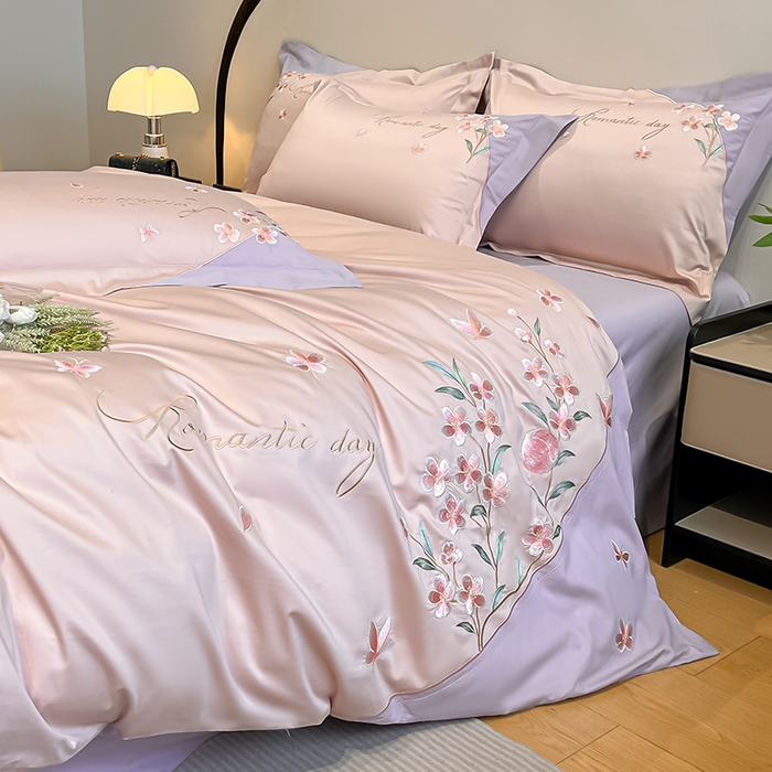 91家纺网 家纺一手货源 找家纺 欣宜家纺 2026年新款纯棉全棉长绒棉刺绣绣花四件套 花语-轻奢粉