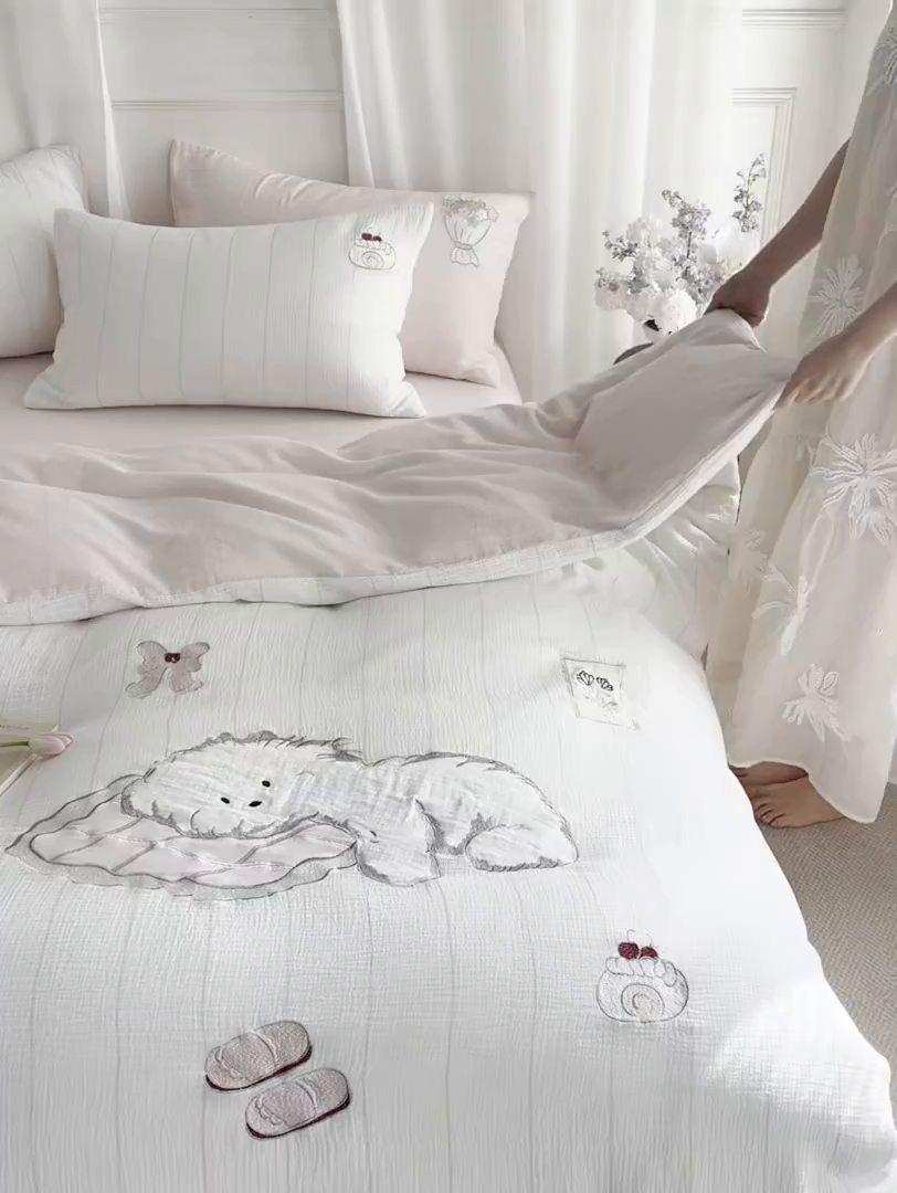 91家纺网 家纺一手货源 找家纺 （总）沐珩家纺 2026新款直播爆款A类母婴级条纹全棉双层皱皱纱纯棉绣花双层纱四件套