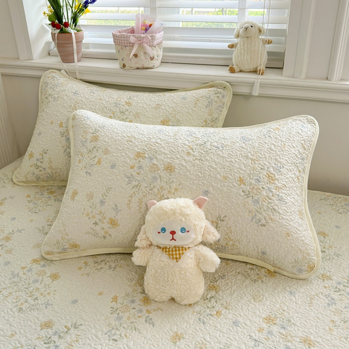 91家纺网 家纺一手货源 找家纺 绵庭家纺 2026新款全棉印花夹棉床盖三件套 粉铃花语-黄