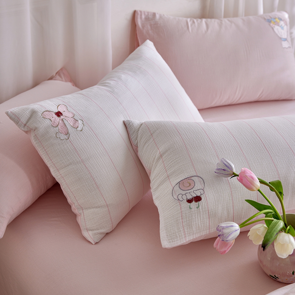 91家纺网 家纺一手货源 找家纺 （总）沐珩家纺 2026新款直播爆款A类母婴级条纹全棉双层皱皱纱纯棉绣花双层纱四件套