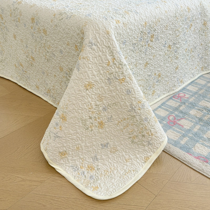 91家纺网 家纺一手货源 找家纺 绵庭家纺 2026新款全棉印花夹棉床盖三件套 粉铃花语-黄